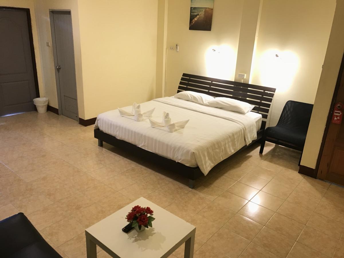 Ferb Guest house 2*
